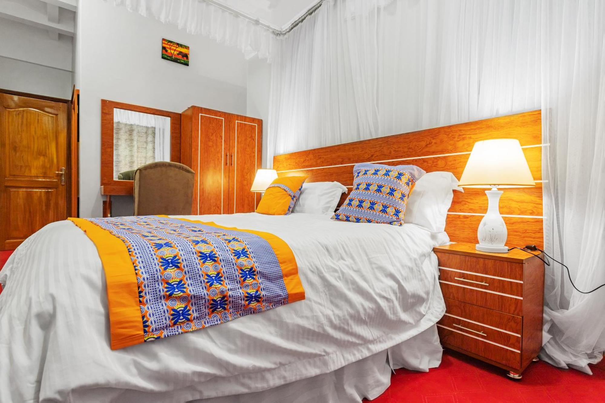 Ambrosia Heights Entebbe Hotel Exterior photo